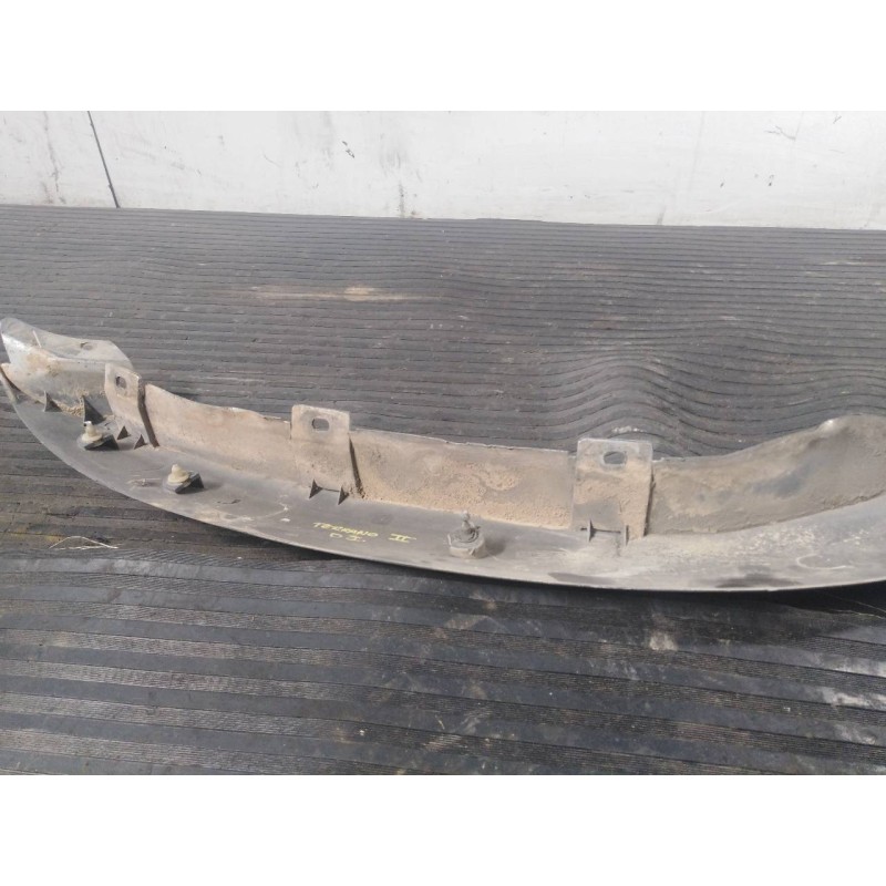 Recambio de aletin delantero izquierdo para nissan terrano/terrano.ii (r20) referencia OEM IAM   P2-B3-29