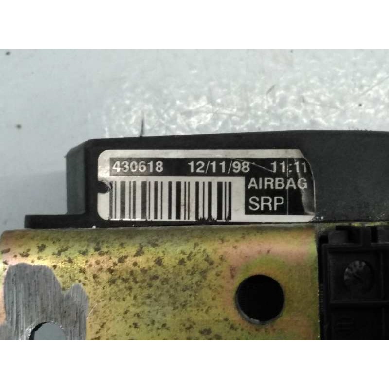 Recambio de cinturon seguridad delantero derecho para renault megane i fase 2 berlina (ba0) 1.9 d rt referencia OEM IAM 430618  