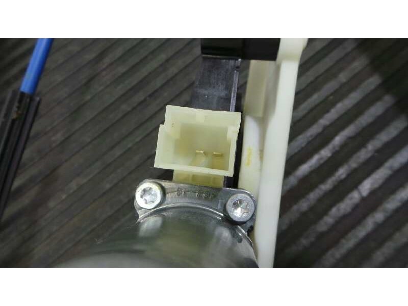 Recambio de elevalunas delantero derecho para volkswagen touran (5t1) advance bmt referencia OEM IAM 5TA837462  E1-B6-22-4