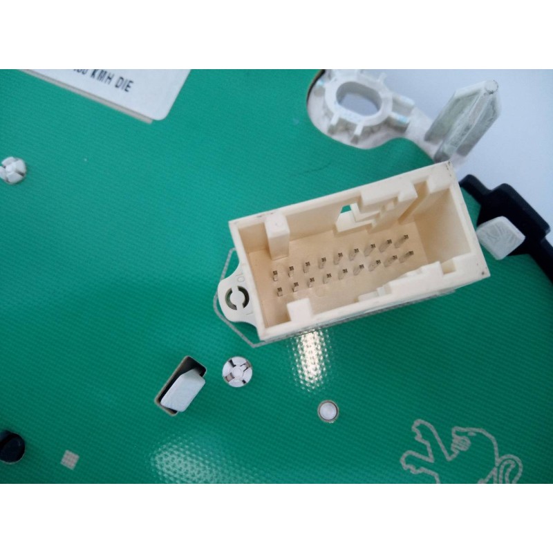 Recambio de cuadro instrumentos para citroën c3 attraction referencia OEM IAM 96668806XT A2C53385827 E3-B2-54-2