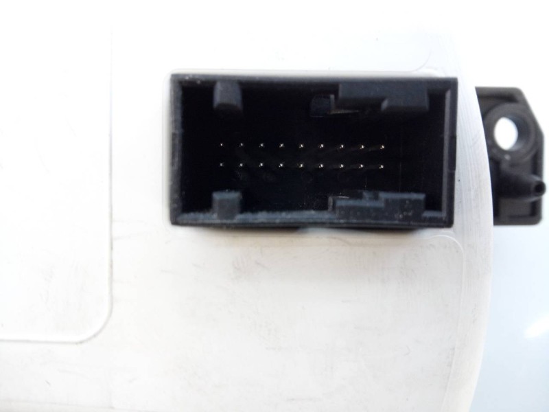 Recambio de cuadro instrumentos para citroën c3 hdi 92 xtr referencia OEM IAM 9652008280 216755971 E3-B2-40-3