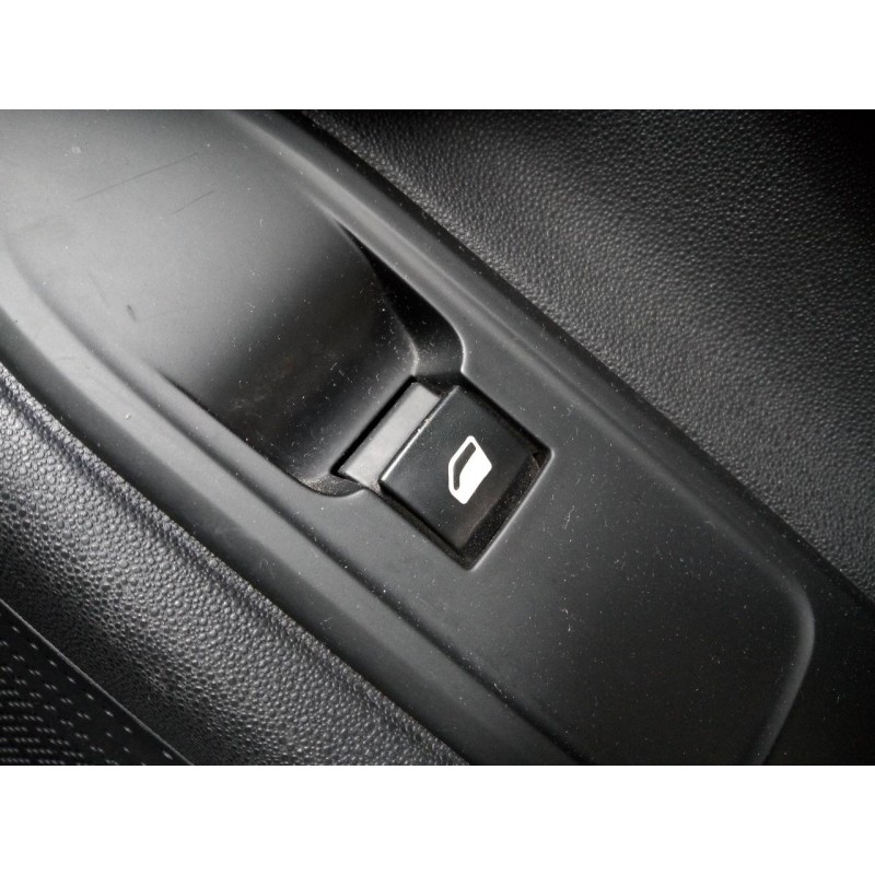 Recambio de mando elevalunas delantero derecho para citroën c3 attraction referencia OEM IAM   