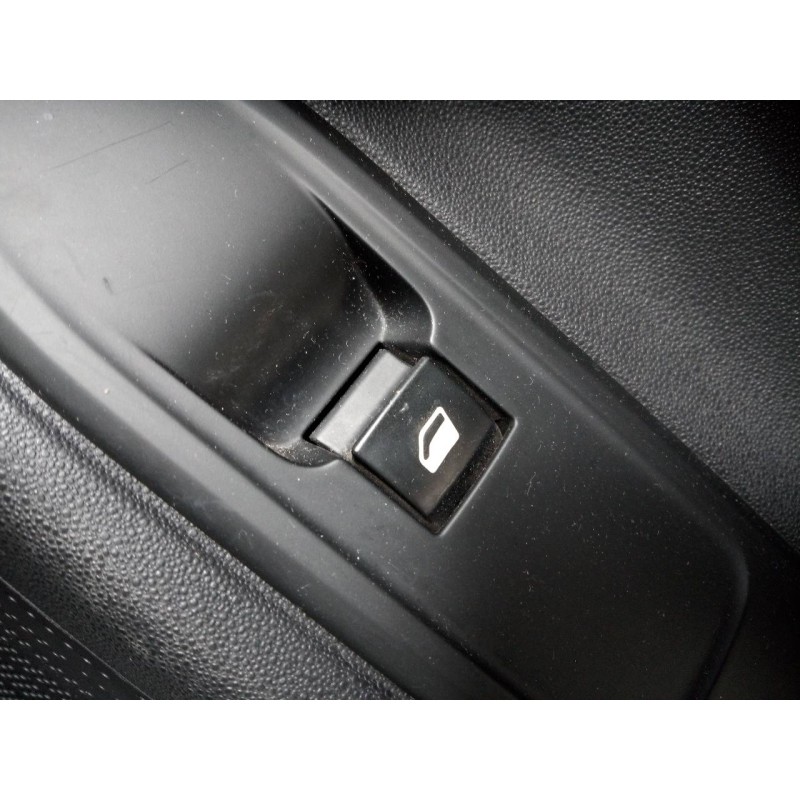 Recambio de mando elevalunas trasero derecho para citroën c3 attraction referencia OEM IAM   