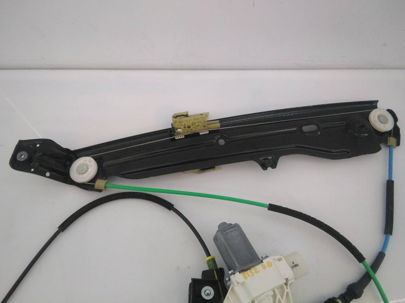 Recambio de elevalunas delantero derecho para bmw serie 5 lim. (f10) 520d referencia OEM IAM 72481720 72715649 E1-A3-12-2