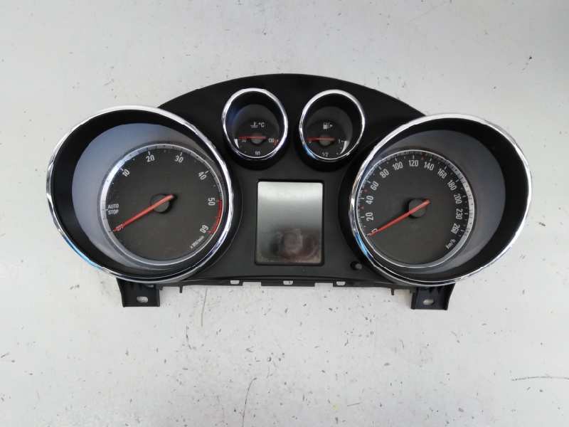 Recambio de cuadro instrumentos para opel insignia berlina selective referencia OEM IAM 365903926 A2C53412209 E3-A5-24-1