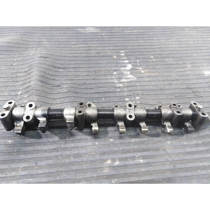 Recambio de eje balancines para nissan terrano (wd21) referencia OEM IAM   P1-A2-3