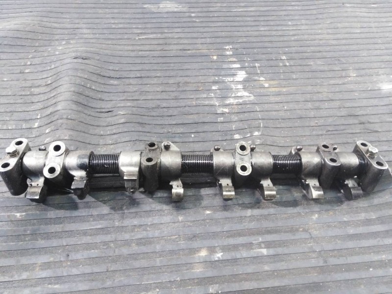 Recambio de eje balancines para nissan terrano (wd21) referencia OEM IAM   P1-A2-3