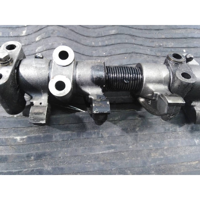 Recambio de eje balancines para nissan terrano (wd21) referencia OEM IAM   P1-A2-3