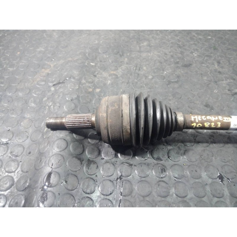 Recambio de transmision delantera izquierda para renault megane iii sport tourer limited referencia OEM IAM 8200847584  P1-B6-37