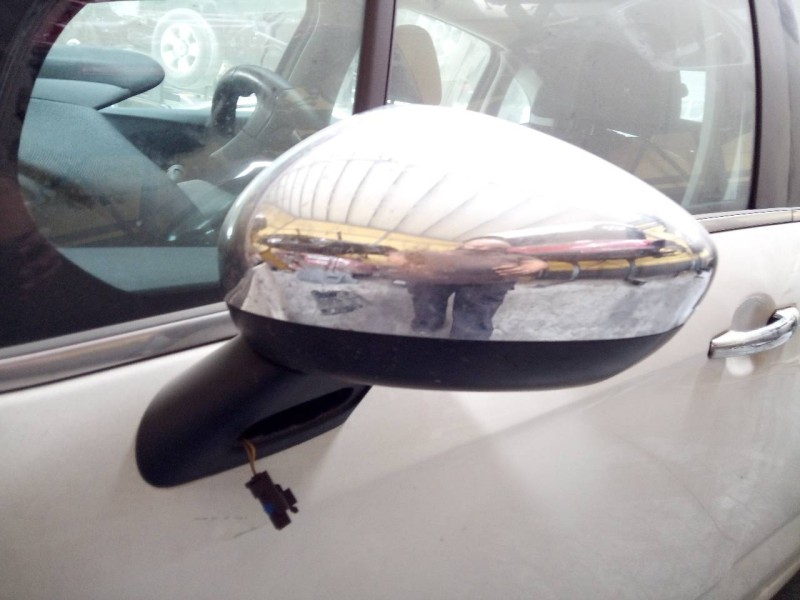 Recambio de retrovisor izquierdo electrico para citroën c3 attraction referencia OEM IAM   
