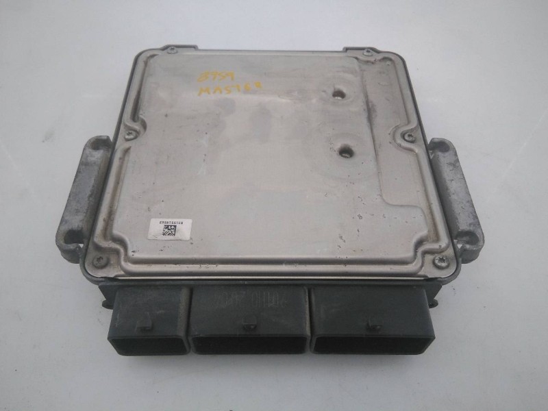 Recambio de centralita motor uce para renault master kombi l2h2 3,3t referencia OEM IAM 0281017977 237100899R E2-A1-35-2