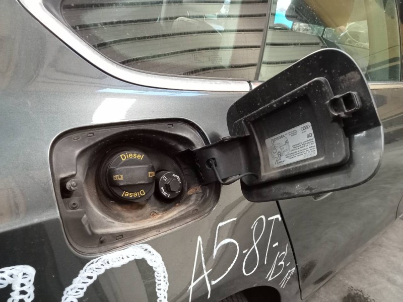 Recambio de tapa exterior combustible para audi a5 sportback (8t) sportback referencia OEM IAM   