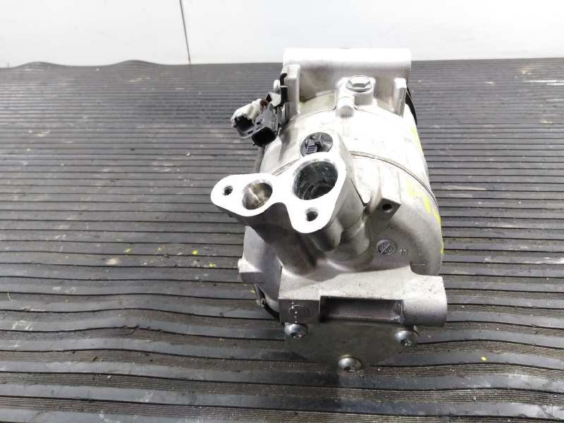 Recambio de compresor aire acondicionado para renault captur zen referencia OEM IAM 926000734R 72634BB P3-B2-9-2