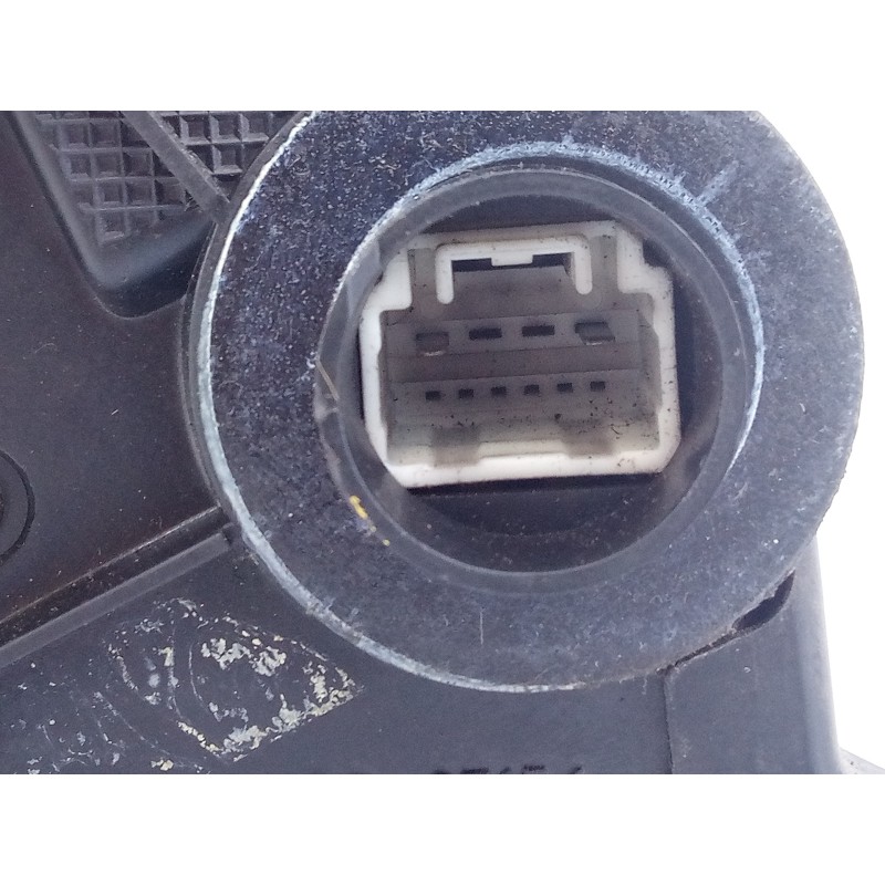 Recambio de cerradura puerta delantera derecha para toyota avensis wagon (t25) 2.0 d-4d sol referencia OEM IAM 021004  E2-B4-4-1