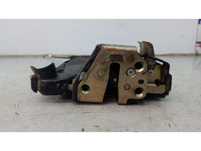 Recambio de cerradura puerta delantera derecha para toyota land cruiser (j12) 3.0 d-4d gx referencia OEM IAM 5012004  E2-B4-5-2