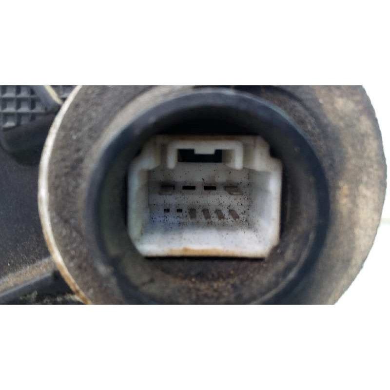 Recambio de cerradura puerta delantera derecha para toyota land cruiser (j12) 3.0 d-4d gx referencia OEM IAM 5012004  E2-B4-5-2