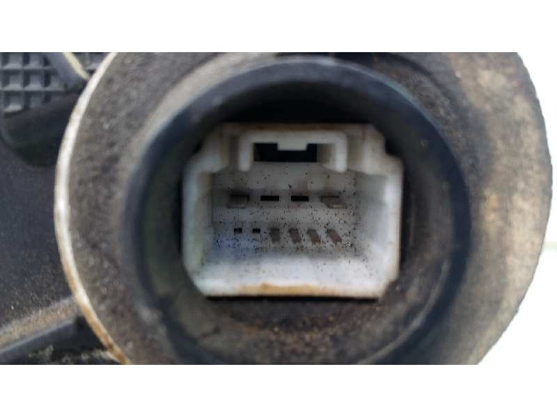 Recambio de cerradura puerta delantera derecha para toyota land cruiser (j12) 3.0 d-4d gx referencia OEM IAM 5012004  E2-B4-5-2