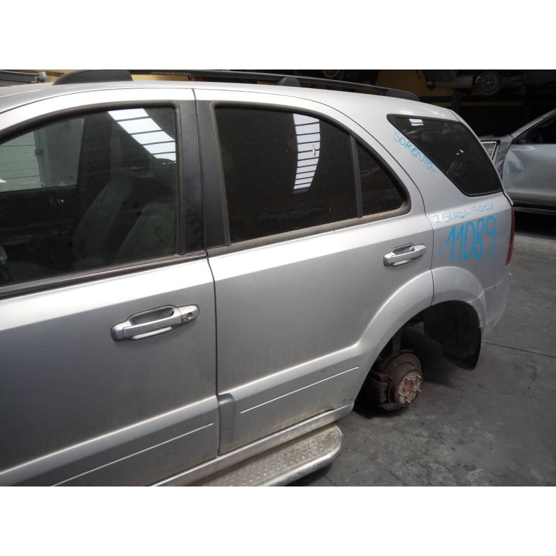 Recambio de puerta trasera izquierda para kia sorento 2.5 crdi concept referencia OEM IAM   