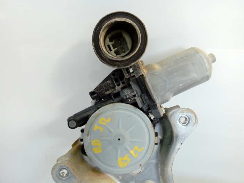 Recambio de elevalunas delantero derecho para toyota land cruiser (j12) 3.0 d-4d gx referencia OEM IAM 8571058010 0620401760 E2-