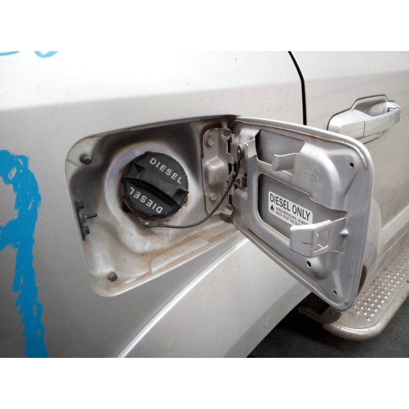 Recambio de tapa exterior combustible para kia sorento 2.5 crdi concept referencia OEM IAM   