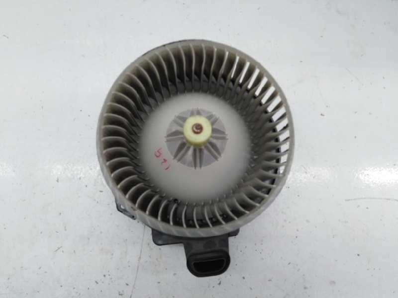 Recambio de ventilador calefaccion para toyota avensis (t27) advance referencia OEM IAM AV2727008103  E3-B2-19-4