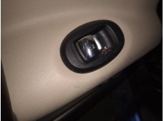 MANDO ELEVALUNAS TRASERO IZQUIERDO 