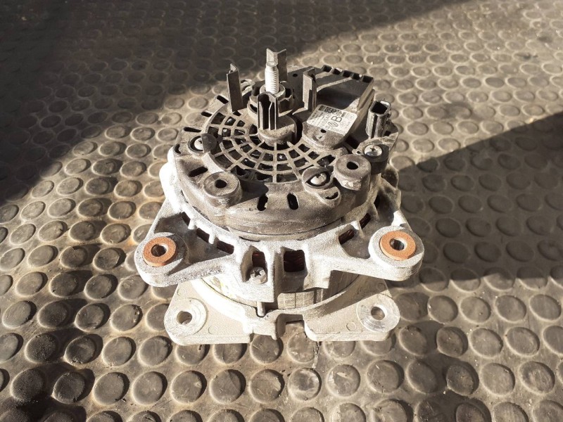 Recambio de alternador para nissan qashqai (j11) tekna referencia OEM IAM F0008L0814  P3-A4-20-5