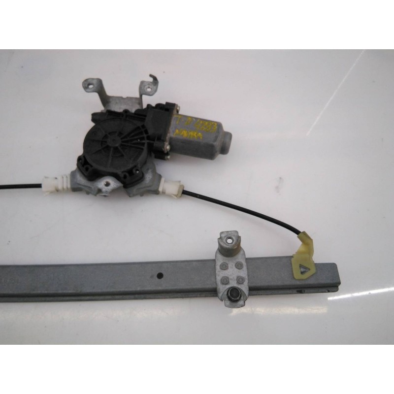 Recambio de elevalunas trasero derecho para nissan navara pick-up (d40m) double cab se 4x4 referencia OEM IAM 400926B  E2-A4-55-