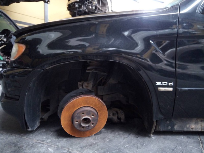 Recambio de aleta delantera izquierda para bmw x5 (e53) 3.0d referencia OEM IAM   