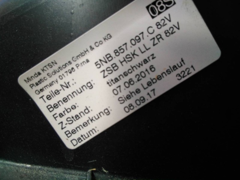 Recambio de guantera para volkswagen tiguan advance bmt referencia OEM IAM 5NB857101 5NB857097C P2-A3-12