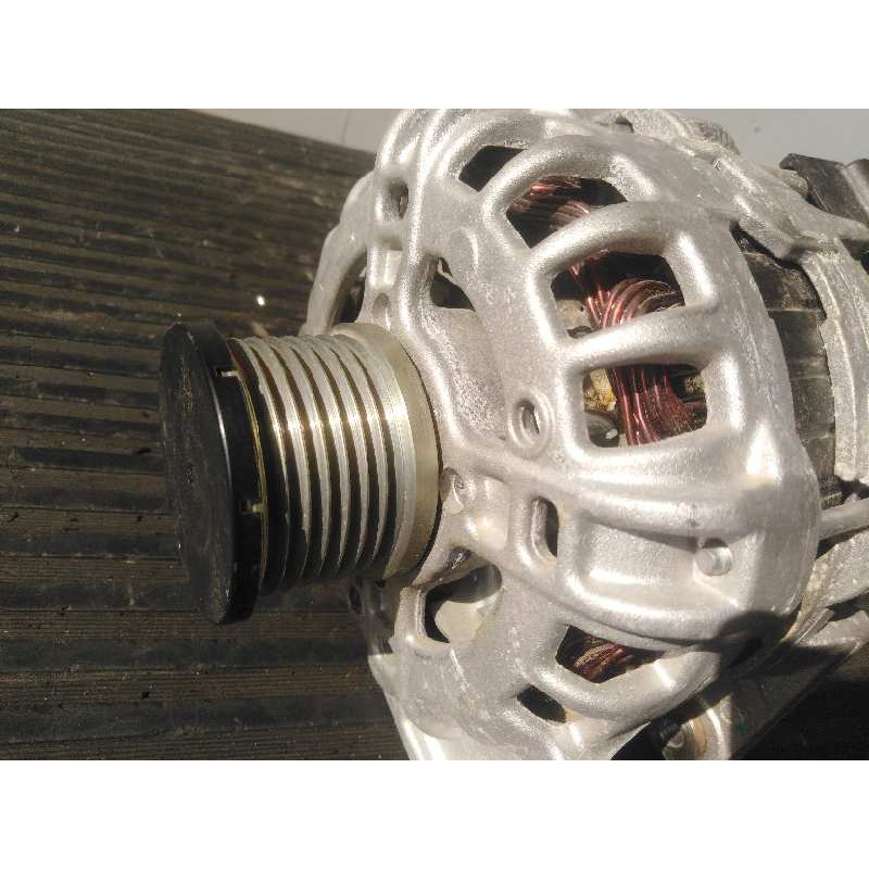Recambio de alternador para renault clio iv dynamique referencia OEM IAM 231006007R F000BL04C4 P3-B2-24-4