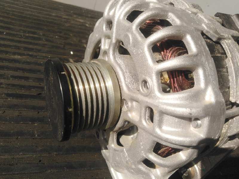 Recambio de alternador para renault clio iv dynamique referencia OEM IAM 231006007R F000BL04C4 P3-B2-24-4