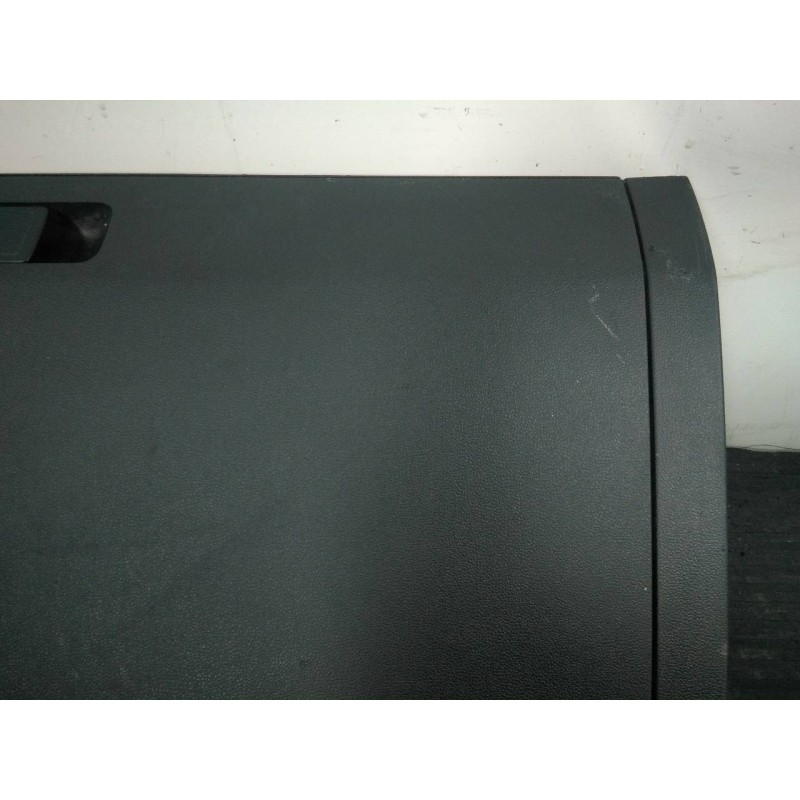 Recambio de guantera para volkswagen tiguan advance bmt referencia OEM IAM 5NB857101 5NB857097C P2-A3-12