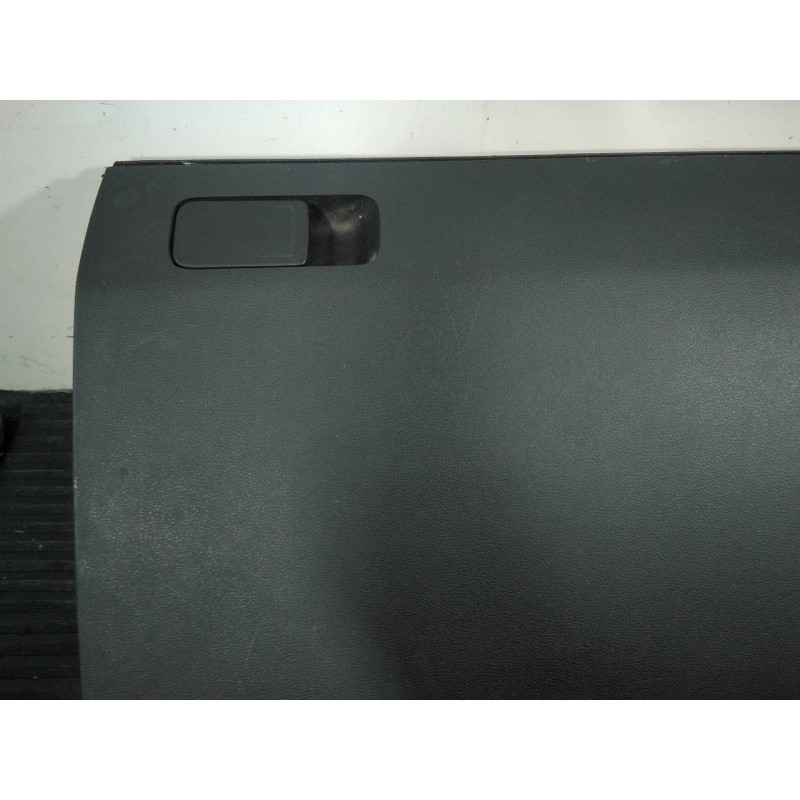 Recambio de guantera para volkswagen tiguan advance bmt referencia OEM IAM 5NB857101 5NB857097C P2-A3-12