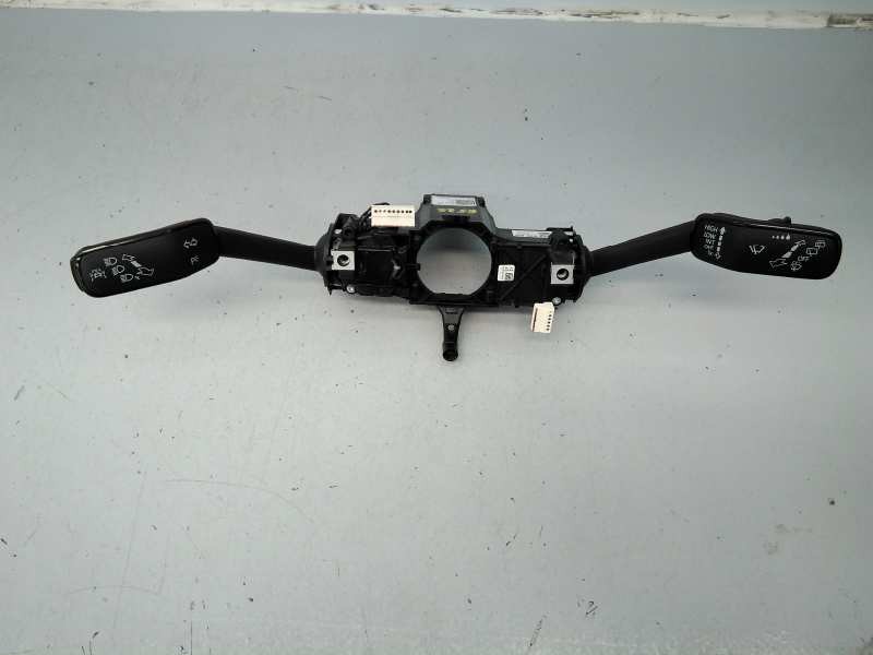 Recambio de mando limpia para volkswagen tiguan advance bmt referencia OEM IAM 5Q0953521R 5Q0953502AJ 
