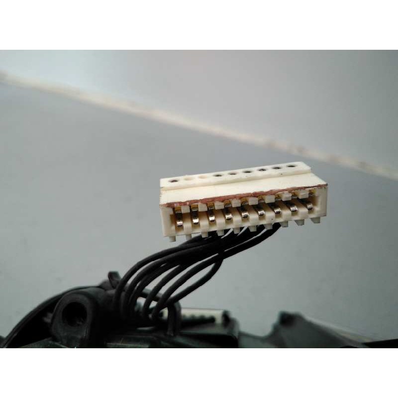 Recambio de mando limpia para volkswagen tiguan advance bmt referencia OEM IAM 5Q0953521R 5Q0953502AJ 