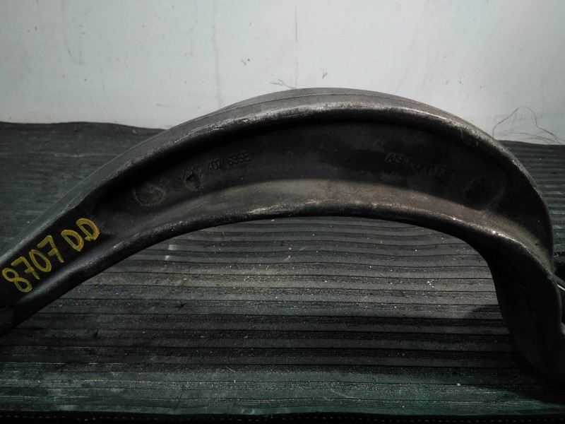 Recambio de brazo suspension inferior delantero derecho para audi a4 ber. (b8) básico referencia OEM IAM 8K0407695E  P1-A4-24