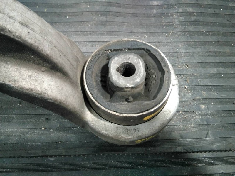 Recambio de brazo suspension inferior delantero derecho para audi a4 ber. (b8) básico referencia OEM IAM 8K0407695E  P1-A4-24