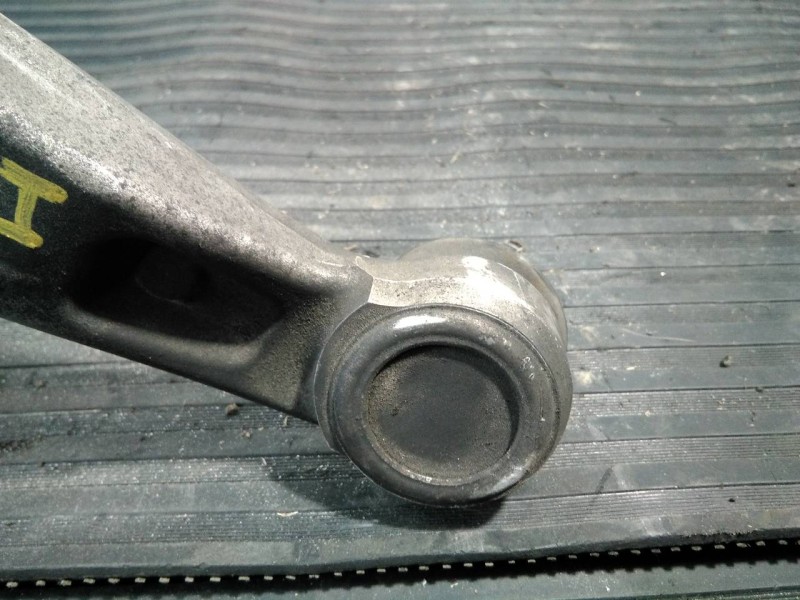 Recambio de brazo suspension inferior delantero izquierdo para audi a4 ber. (b8) básico referencia OEM IAM 8K0407696E  P1-A4-24