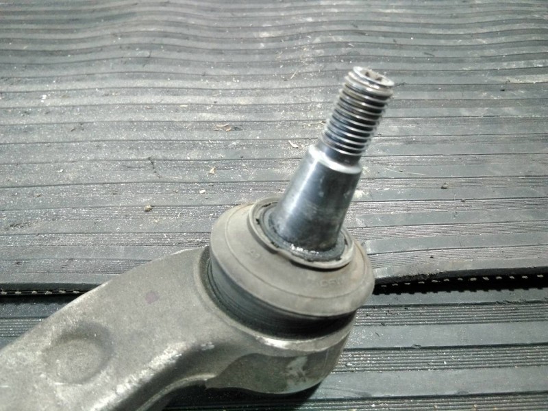 Recambio de brazo suspension inferior delantero izquierdo para audi a4 ber. (b8) básico referencia OEM IAM 8K0407696E  P1-A4-24