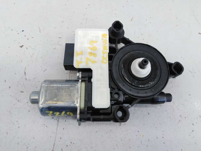 Recambio de motor elevalunas trasero izquierdo para skoda octavia lim. (5e3) style referencia OEM IAM 0130822725  E1-A5-40-1