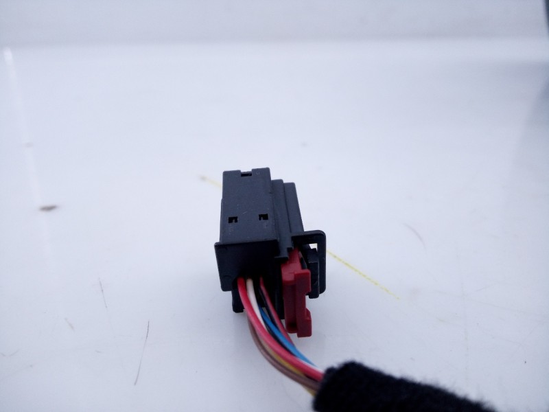 Recambio de retrovisor izquierdo electrico para volkswagen touran (5t1) advance bmt referencia OEM IAM   E1-B6-35-1