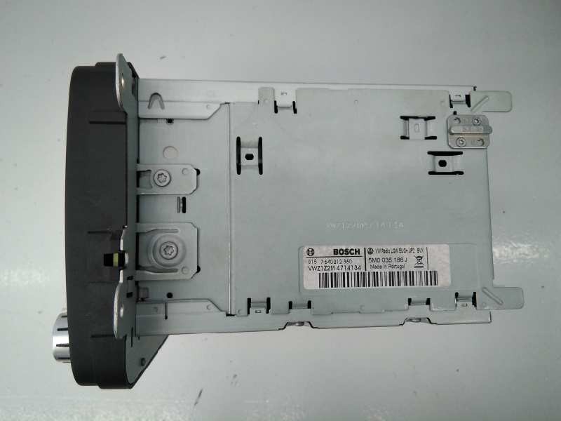 Recambio de sistema audio / radio cd para volkswagen tiguan (5n2) advance bluemotion referencia OEM IAM 5M0035186J 8157640212360