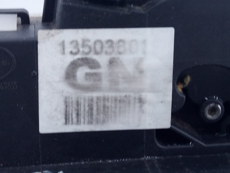 Recambio de cerradura puerta delantera izquierda para opel insignia sports tourer cosmo referencia OEM IAM 13503801 A 1101120090