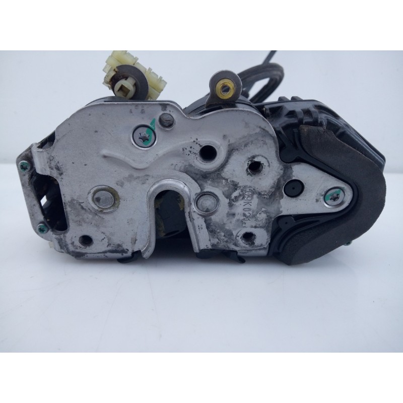 Recambio de cerradura puerta delantera izquierda para opel insignia sports tourer cosmo referencia OEM IAM 13503801 A 1101120090