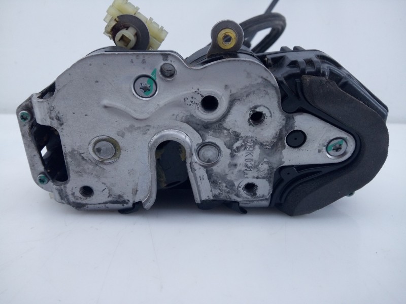 Recambio de cerradura puerta delantera izquierda para opel insignia sports tourer cosmo referencia OEM IAM 13503801 A 1101120090