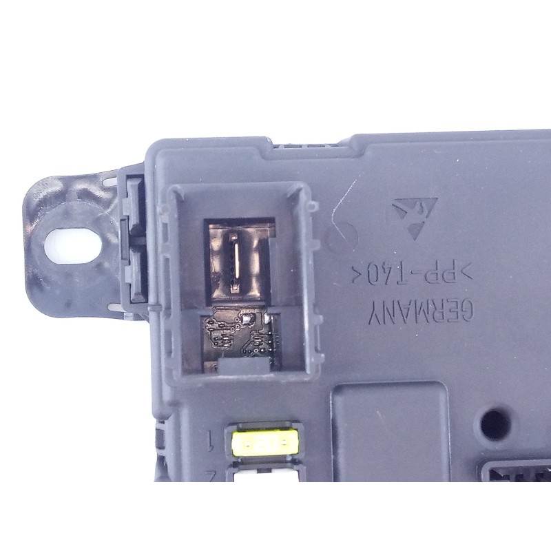 Recambio de caja reles / fusibles para bmw serie 4 coupe (f32) 420d luxury line referencia OEM IAM 6135680905301 A2C30450422 E3-