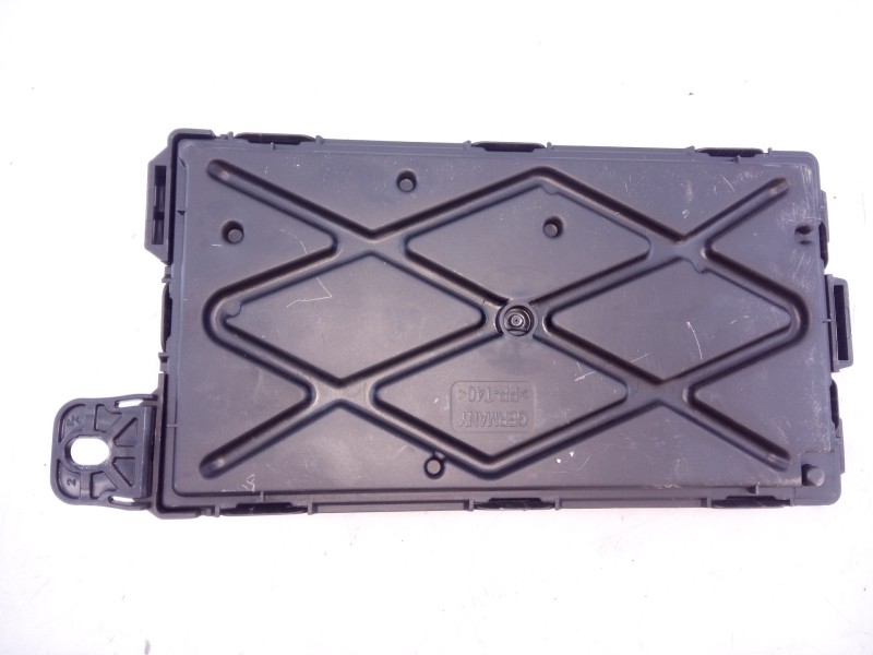 Recambio de caja reles / fusibles para bmw serie 4 coupe (f32) 420d luxury line referencia OEM IAM 6135680905301 A2C30450422 E3-