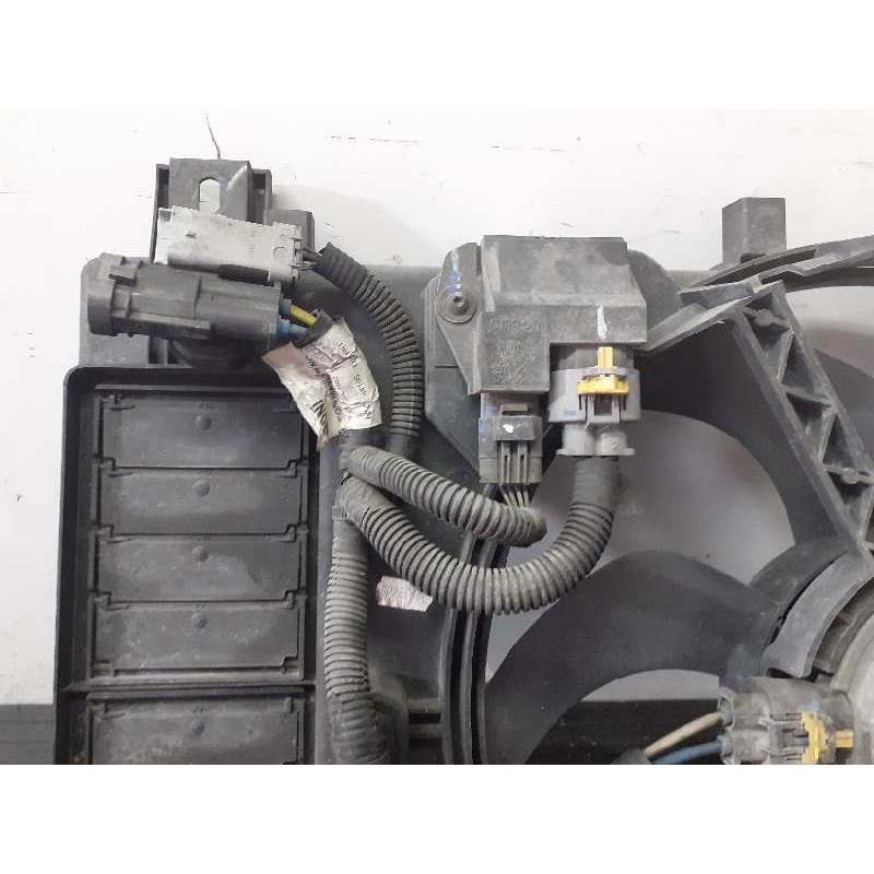 Recambio de electroventilador para citroën c5 berlina seduction referencia OEM IAM 3000257  P2-B8-24