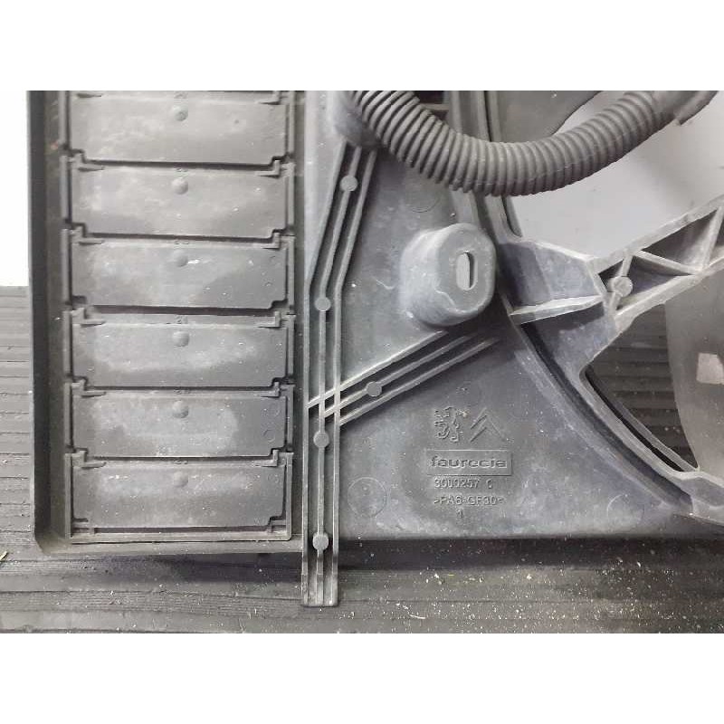 Recambio de electroventilador para citroën c5 berlina seduction referencia OEM IAM 3000257  P2-B8-24